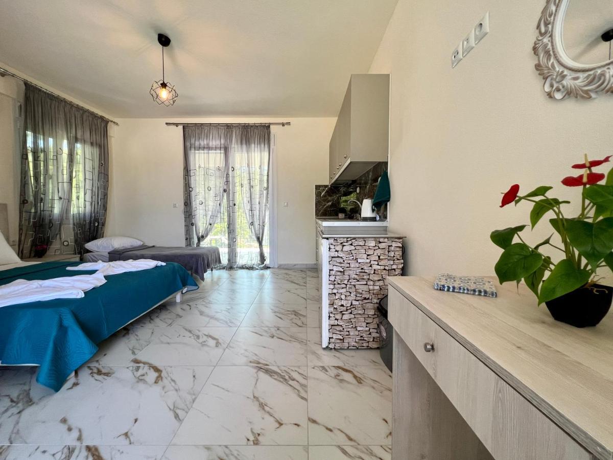 Torra's Apartment