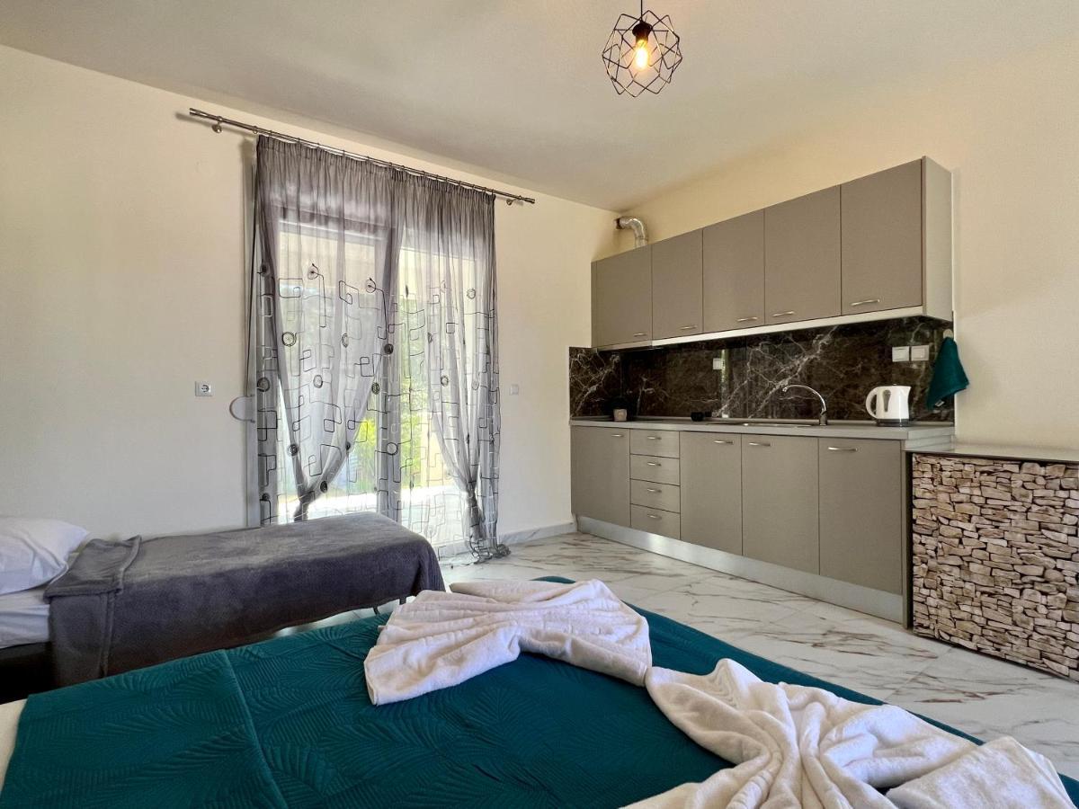 Torra's Apartment *